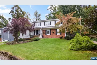 186 Grandview Avenue, North Caldwell, NJ 07006 - Photo 1