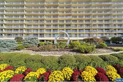 1530 Palisade Avenue 8M #8M, Fort Lee, NJ 07024 - Photo 1