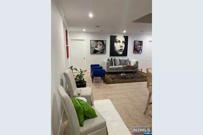 6715 Bergenline Avenue 2R #2R, Guttenberg, NJ 07093 - Photo 1