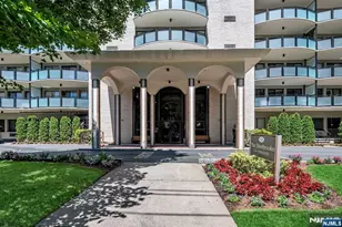 125 Prospect Ave 8J, Hackensack, NJ 07601 - Photo 1