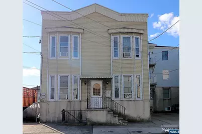 698 Market Street, Newark, NJ 07105 - Photo 1