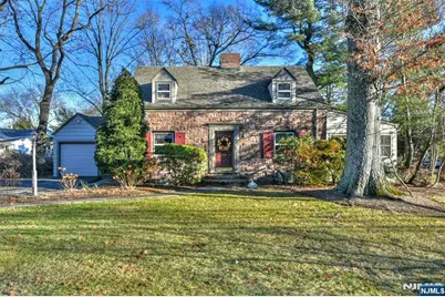 518 Wyckoff Avenue, Wyckoff Township, NJ 07481 - Photo 1