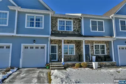 4 King Street, Waldwick, NJ 07463 - Photo 1