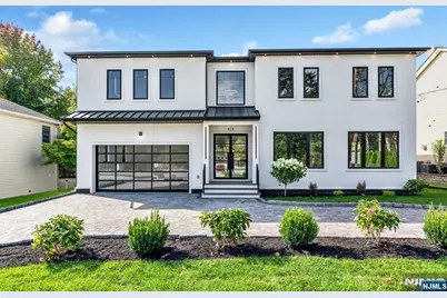 424 E Ridgewood Avenue, Paramus, NJ 07652 - Photo 1