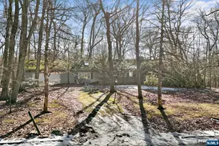 20 Hidden Glen Rd, Upper Saddle River, NJ 07458 - Photo 1