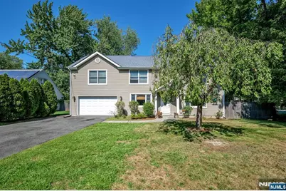 161 Brookfield Avenue, Paramus, NJ 07652 - Photo 1