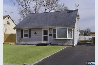 49 Central Avenue, Pompton Lakes, NJ 07442 - Photo 1
