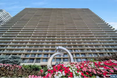 1530 Palisade Avenue 3B #3B, Fort Lee, NJ 07024 - Photo 1