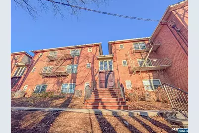 361 Claremont Avenue 9 #9, Montclair, NJ 07043 - Photo 1