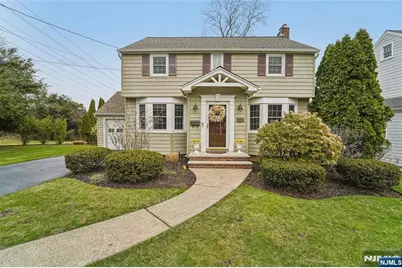 27 Highland Road, Glen Rock, NJ 07452 - Photo 1