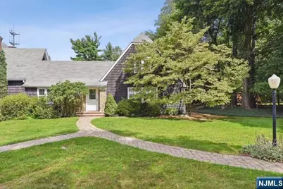 15 E Orchard Street, Allendale, NJ 07401 - Photo 1