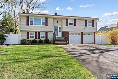 21 New Street, Hillsdale, NJ 07642 - Photo 1