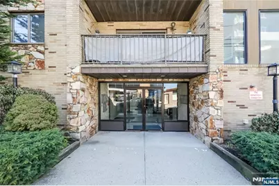 314 Palisade Avenue 2A #2A, Cliffside Park, NJ 07010 - Photo 1