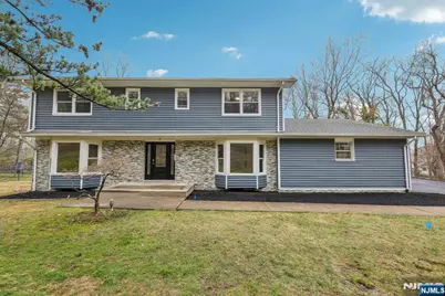 6 Southwood Drive, Morris Plains Borough, NJ 07950 - Photo 1