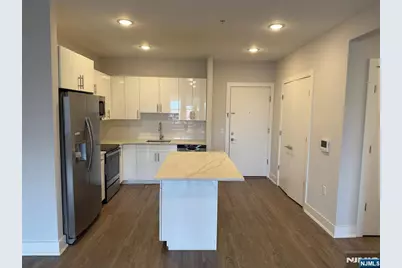1685 Bergen Boulevard 407 #407, Fort Lee, NJ 07024 - Photo 1