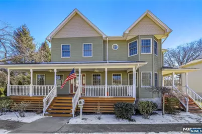 78 W Prospect Street B #B, Waldwick, NJ 07463 - Photo 1