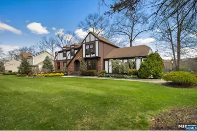 4 Pine Tree Drive, Wayne, NJ 07470 - Photo 1