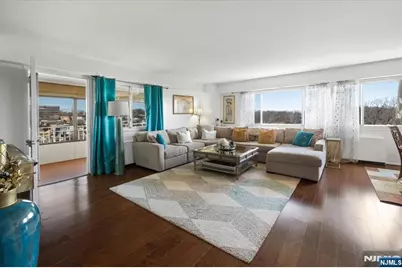 2185 Lemoine 7I #7i, Fort Lee, NJ 07024 - Photo 1