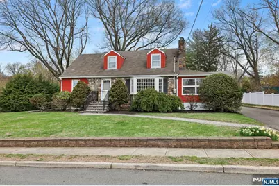 34 Garret Place, Midland Park, NJ 07432 - Photo 1