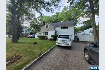 301 Riveredge Road, Tenafly, NJ 07670 - Photo 1