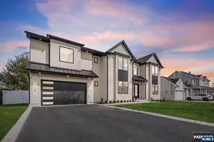 653 Linden St, Paramus, NJ 07652 - Photo 1