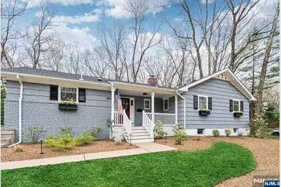 13 E Elbrook Drive, Allendale, NJ 07401 - Photo 1