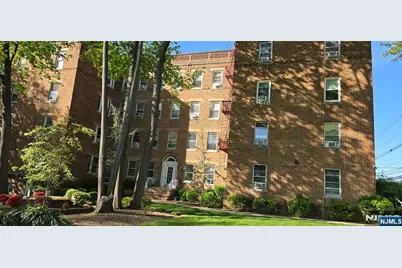 250 Broad 2D #2D, Leonia, NJ 07605 - Photo 1
