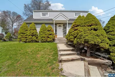 33 Evelyn Terrace, Wayne, NJ 07470 - Photo 1