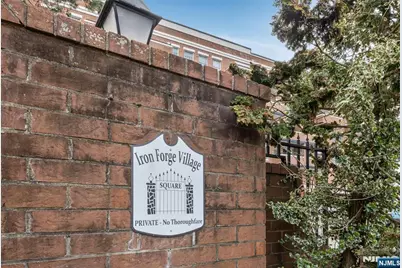 29 Iron Forge Square, Pompton Lakes, NJ 07442 - Photo 1