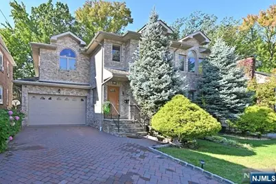 272 Slocum Way, Fort Lee, NJ 07024 - Photo 1