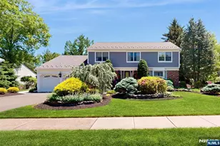 19 Merrill Dr, Mahwah, NJ 07430 - Photo 1