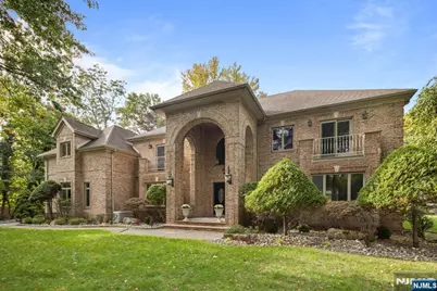 18 Richard Court, Closter, NJ 07624 - Photo 1