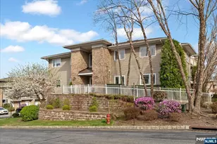 8 Wilshire Terrace, Kinnelon, NJ 07405 - Photo 1