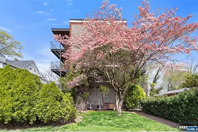 64 Poplar Avenue 8B #8B, Hackensack, NJ 07601 - Photo 1