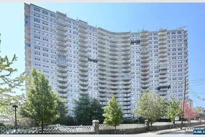 2100 Linwood 20B #20B, Fort Lee, NJ 07024 - Photo 1