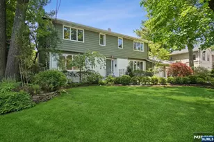 12 Egan Pl, Englewood Cliffs, NJ 07632 - Photo 1