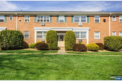 27 Hinchman Avenue 1D #1D, Wayne, NJ 07470 - Photo 1