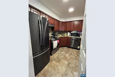 517 Windsor Drive 517 #517, Palisades Park, NJ 07650 - Photo 1