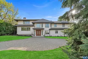 164 Chestnut St, Englewood Cliffs, NJ 07632 - Photo 1