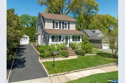 611 Albert Place, Ridgewood, NJ 07450 - Photo 1