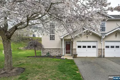 12 Peachtree Lane 12 #12, Hamburg, NJ 07419 - Photo 1