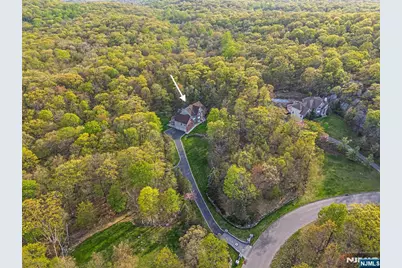 143 S Glen Road, Kinnelon, NJ 07405 - Photo 1