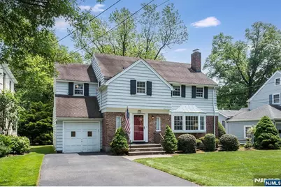 124 Central Avenue, Glen Rock, NJ 07452 - Photo 1