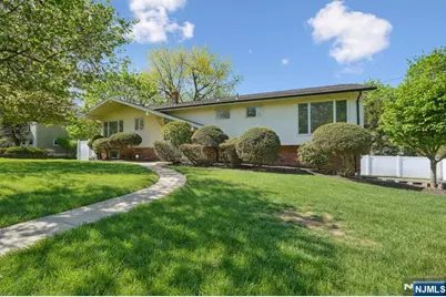 66 N Virginia Court, Englewood Cliffs, NJ 07632 - Photo 1