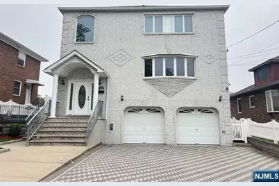 110 Summit Avenue 1 #1, Lyndhurst Township, NJ 07071 - Photo 1