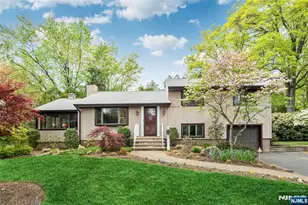 7 Chestnut Pl, Ho Ho Kus, NJ 07423 - Photo 1