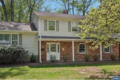 12 Colonial Drive, Allendale, NJ 07401 - Photo 1