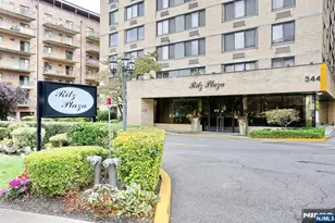 344 Prospect Ave 4G, Hackensack, NJ 07601 - Photo 1