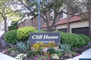300 Gorge Road 18, Cliffside Park, NJ 07010 - Photo 1
