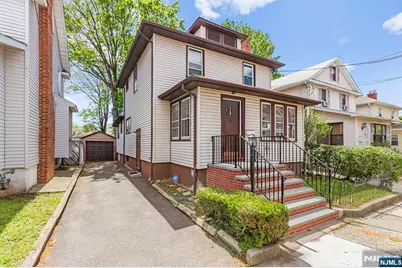 4 Lincoln Place, Cliffside Park, NJ 07010 - Photo 1